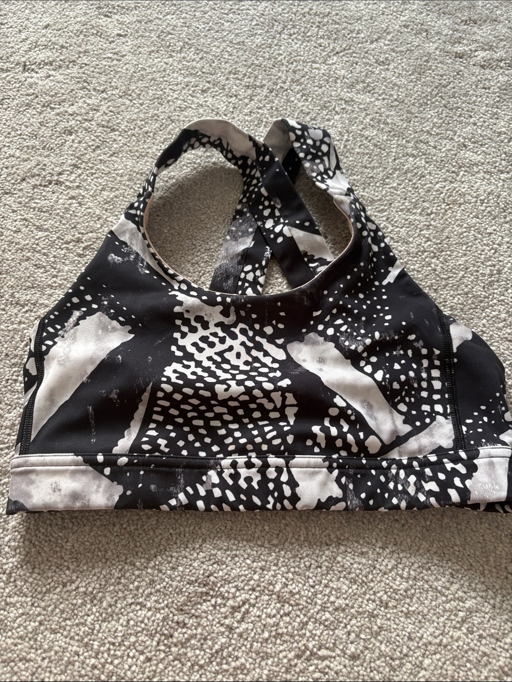 lululemon athletica Black & White Abstract Print Sports Bra